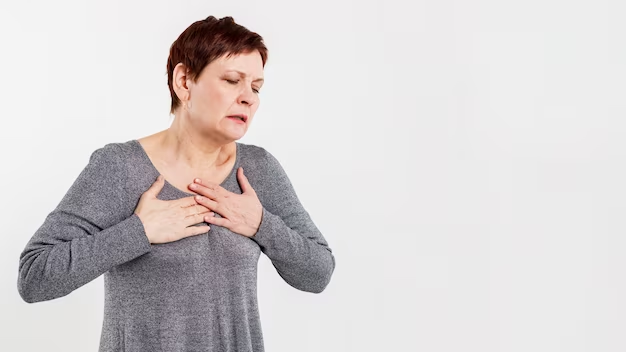 Признаки острой сердечной недостаточности у женщин: усталость, одышка, отеки, боли в груди и сердцебиение